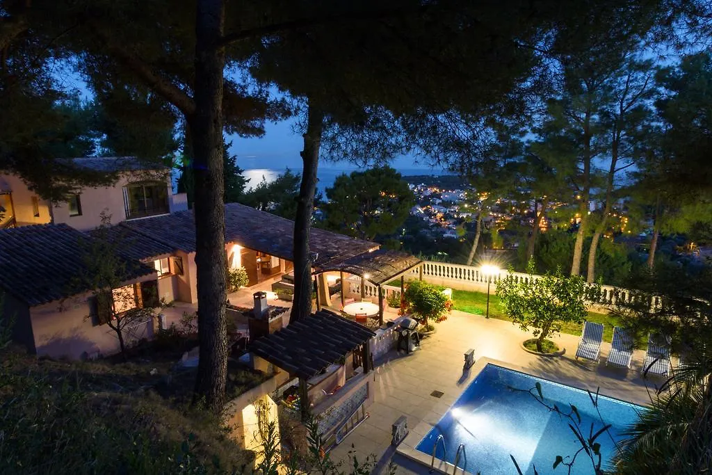 Romantic Villa Near Monaco location